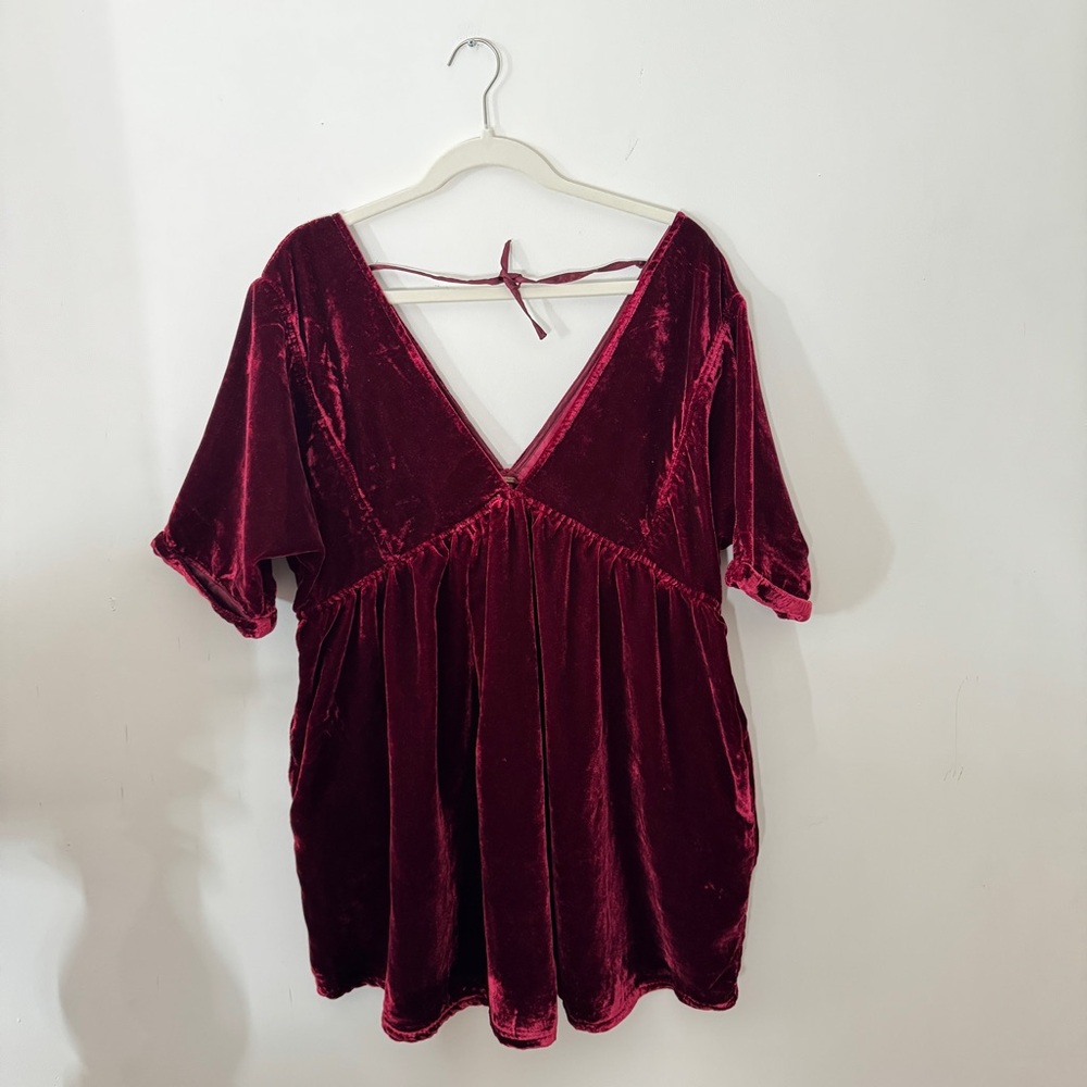 Free People Ivy Velvet Mini Dress Size M Holiday Cocktail Party Burgundy Wine